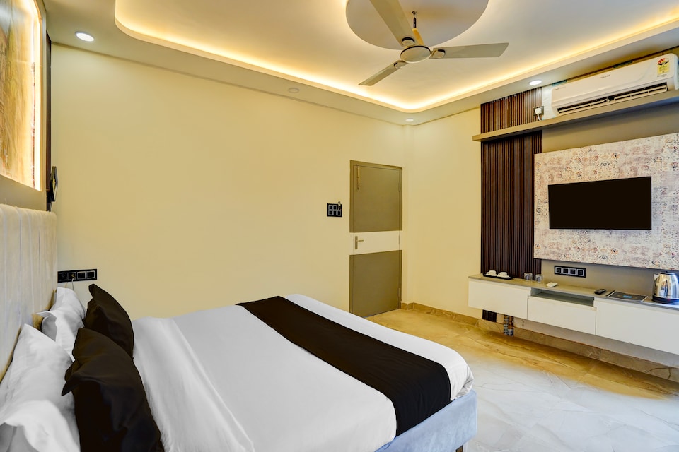 Hotel O Kuber Palace , Sigra, Varanasi