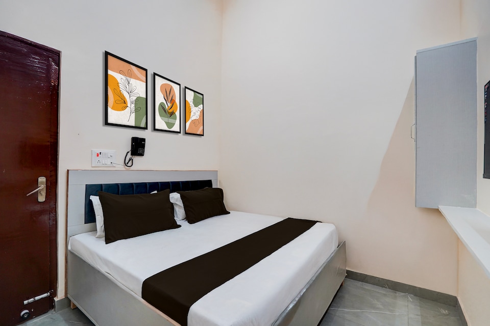 Hotel O Rudrapur Railway Junction Formerly Saffron Residency, Rudrapur, Rudrapur