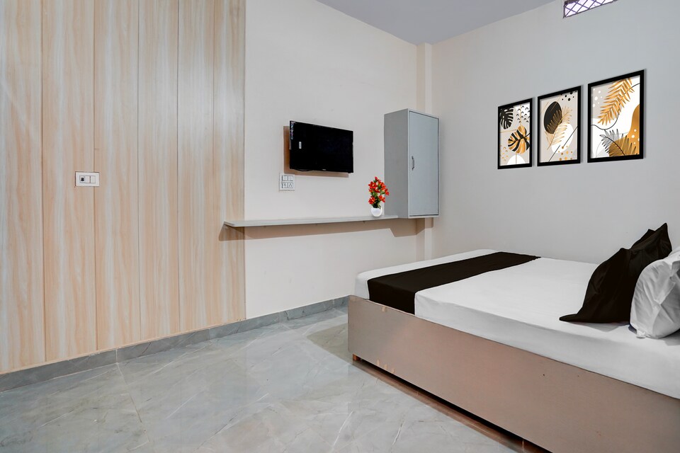 Hotel O Rudrapur Railway Junction Formerly Saffron Residency, Rudrapur, Rudrapur