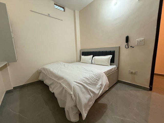 Hotel O Rudrapur Railway Junction Formerly Saffron Residency