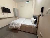 Hotel O Rudrapur Railway Junction Formerly Saffron Residency