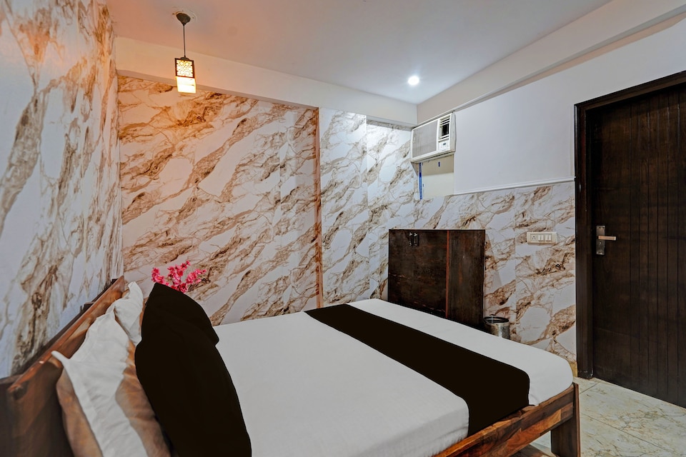 Hotel O Green Arrow , New Friends Colony Delhi, Delhi