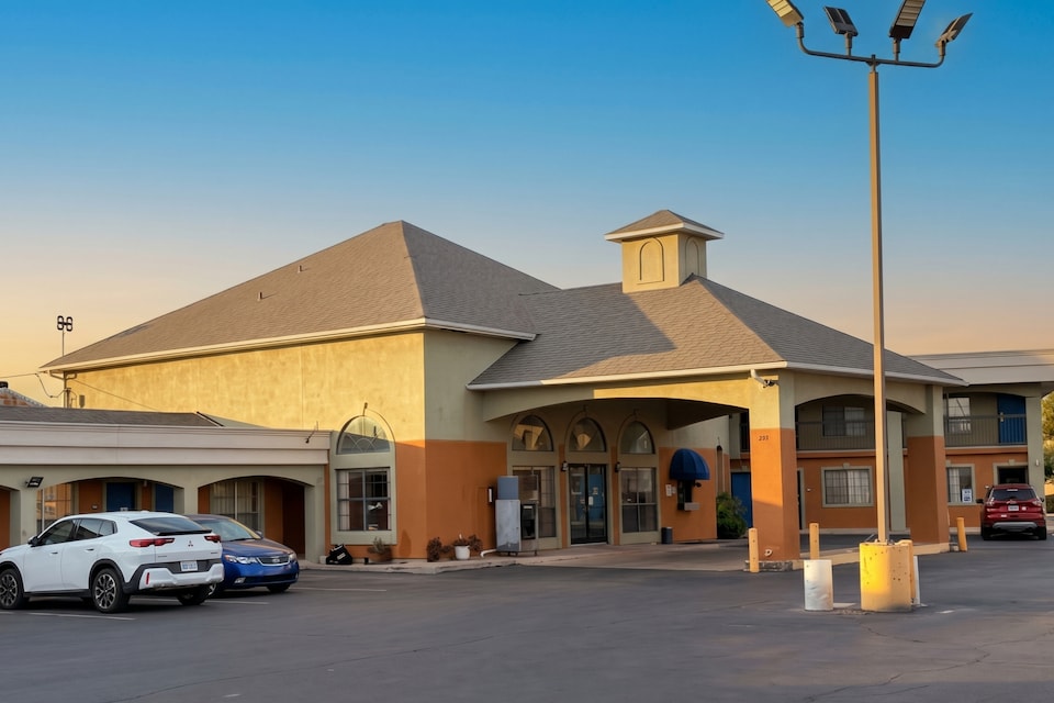 Aloha Inn McAllen Airport near Medical center Tx, C78501, McAllen TX