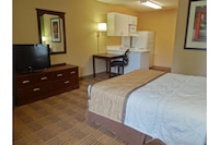 Studio 6 Suites Fresno North CA