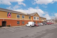 Studio 6 Extended Stay Rochester Greece NY