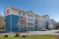 Studio 6 Extended Stay Shreveport Airport LA