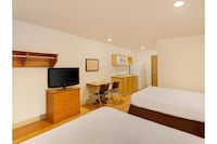 Studio 6 Extended Stay Shreveport Airport LA