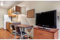 Studio 6 Extended Stay Shreveport Airport LA