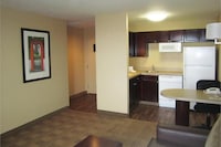 Studio 6 Suites Jacksonville Deerwood Park FL