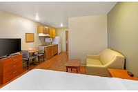 Studio 6 Extended Stay Birmingham Pelham  AL