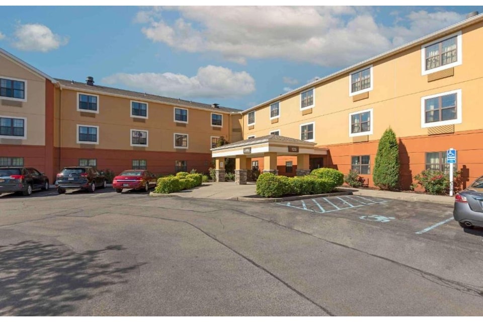 Studio 6 Extended Stay Buffalo Amherst NY, C14072, Buffalo NY