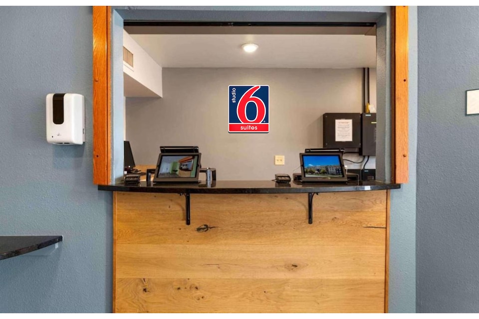 Studio 6 Extended Stay Cincinnati Sharonville OH, C45241, Cincinnati OH