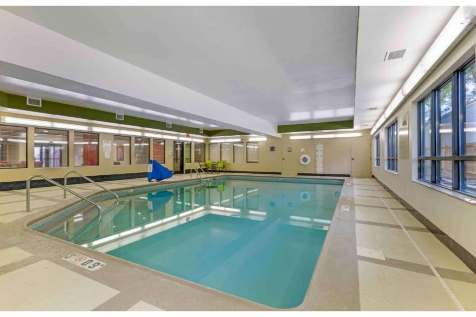 Studio 6 Extended Stay Findlay Tiffin Avenue OH, C43351, Findlay OH