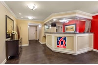 Studio 6 Extended Stay Chicago Vernon Hills Lincolnshire IL