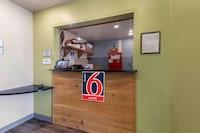 Studio 6 Extended Stay Oklahoma City Norman OK