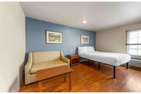 Studio 6 Extended Stay Oklahoma City Norman OK