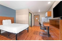 Studio 6 Extended Stay Oklahoma City Norman OK