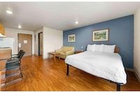 Studio 6 Extended Stay Oklahoma City Norman OK