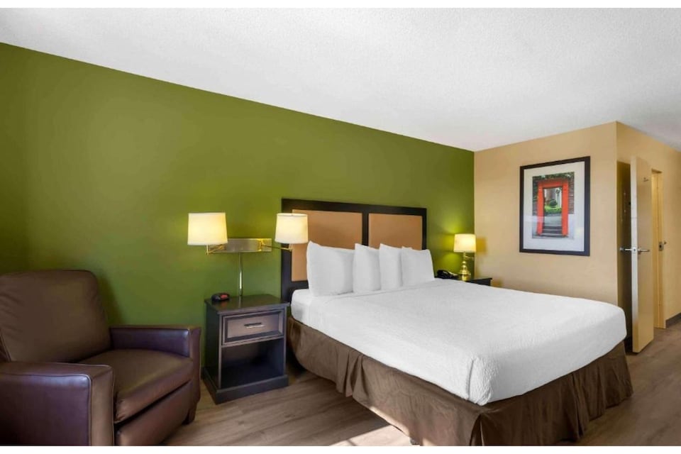 Studio 6 Extended Stay South Bend Mishawaka South IN, C46530, South Bend IN