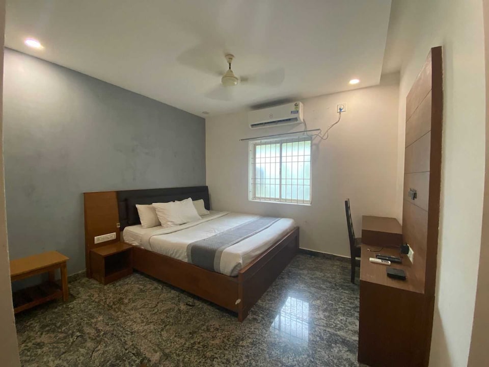 Hotel O Eswar Grand Residency, Poonamalle Chennai, Chennai