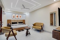  Hotel O Noida Suites 