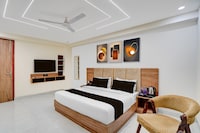  Hotel O Noida Suites 