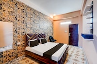 Hotel O A-PLUS HOTEL & RESTAURANT 