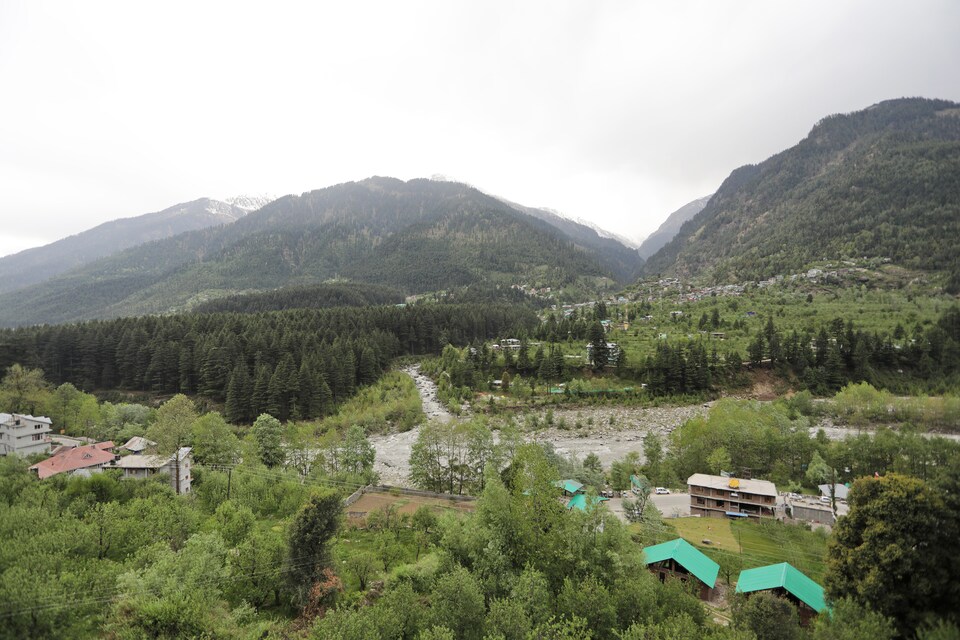 OYO Home 13690 River View Stay, Mall Road Manali, Manali