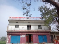 SPOT ON RAJEEV PG & GUEST HOUSE