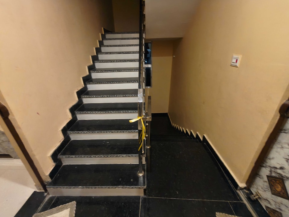 Hotel O Vatika Restaurant & Banquet , Danapur, Patna