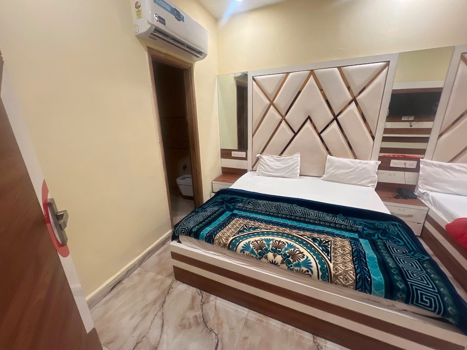 Hotel O Citizen Residency, Golden Temple Road Amritsar, Amritsar