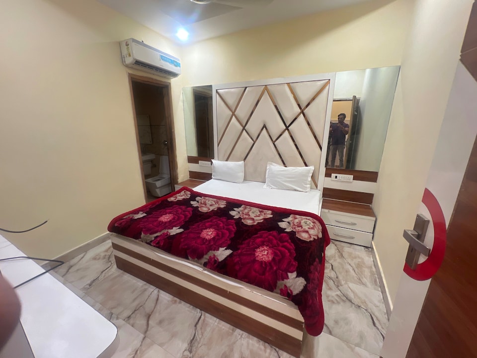 Hotel O Citizen Residency, Golden Temple Road Amritsar, Amritsar