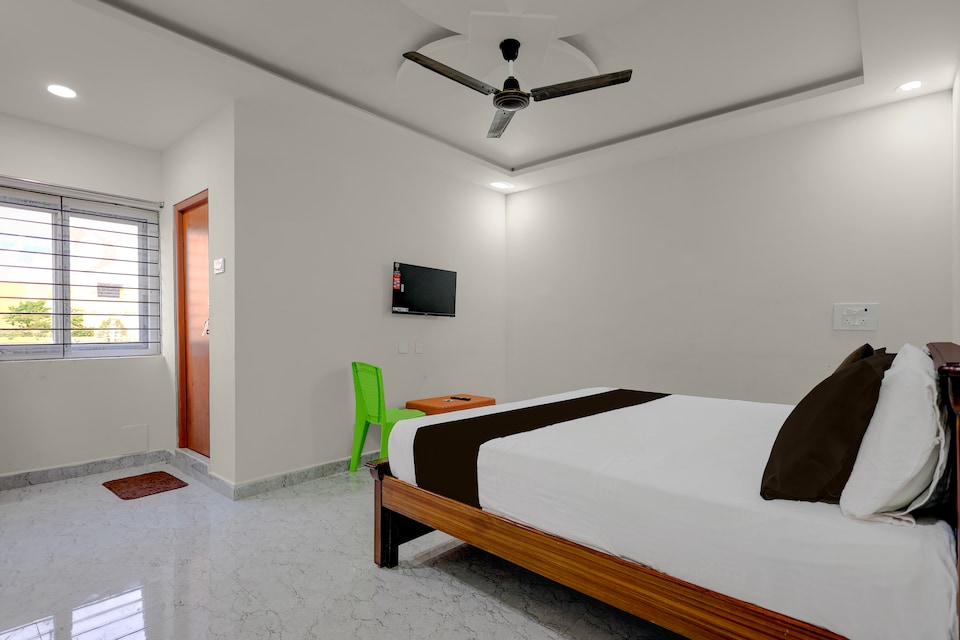 Hotel O 2 KINGS GRAND INN, Tiruchanur Road Tirupati, Tirupati