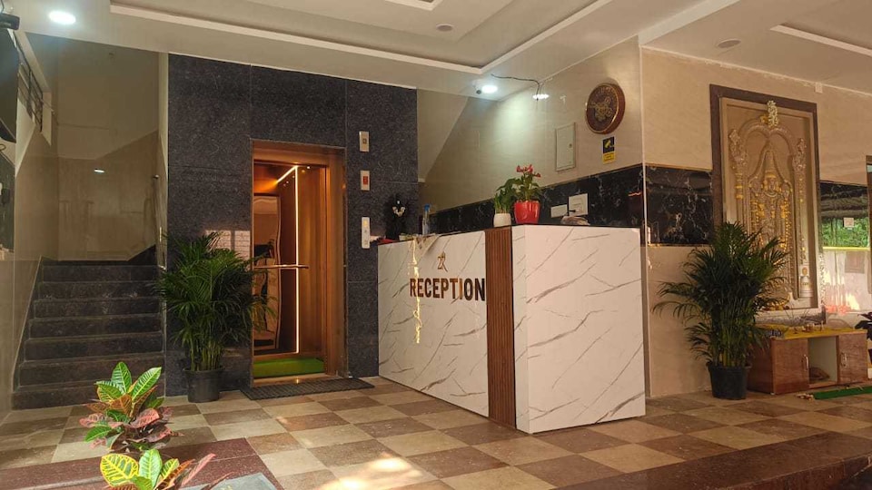 Hotel O 2 KINGS GRAND INN, Tiruchanur Road Tirupati, Tirupati