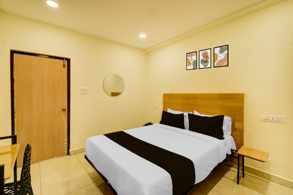 Hotel O Nivara , Kukatpally, Hyderabad