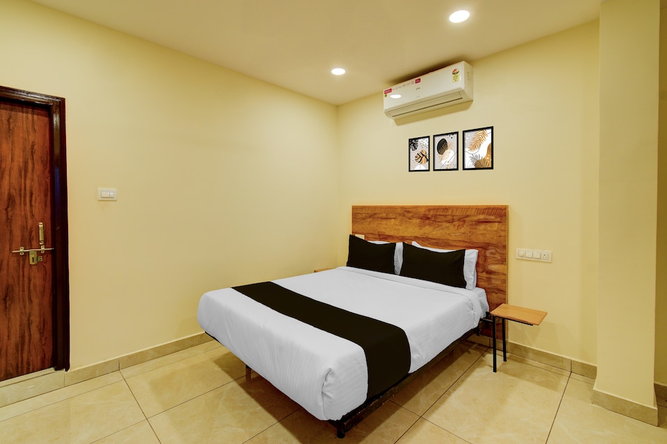 Hotel O Nivara , Kukatpally, Hyderabad