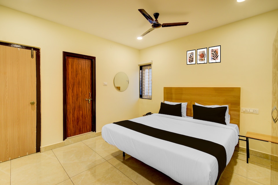 Hotel O Nivara , Kukatpally, Hyderabad