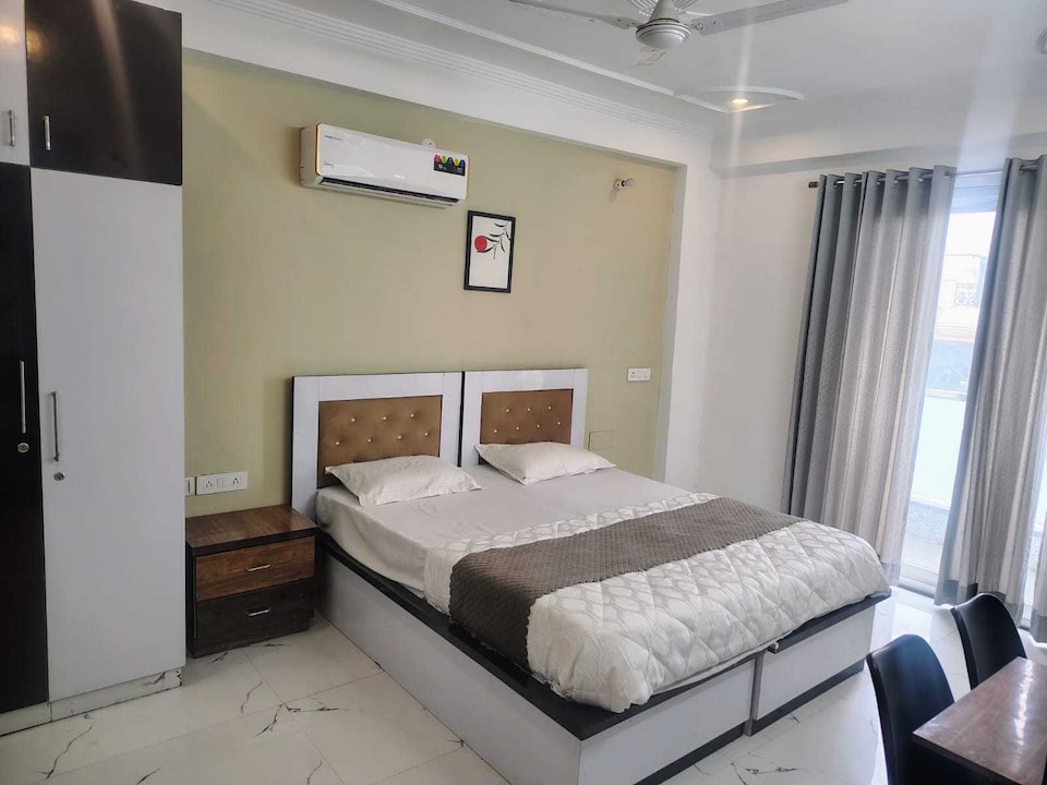 Hotel O Da Pinnacle Stay , HUDA CENTRE 1, Gurgaon