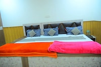 Hotel O LAXMI PAYING GUEST HOUSE
