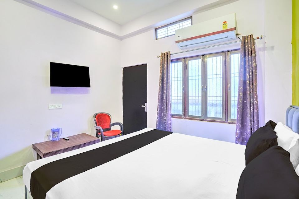 Hotel O Ashirwad Guest house , Lanka, Varanasi