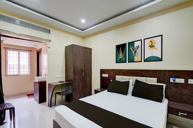 Townhouse Kanithi Road Formerly  RR Function Hall Luxury Rooms