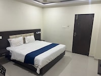 Townhouse Kanithi Road Formerly  RR Function Hall Luxury Rooms