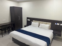 Townhouse Kanithi Road Formerly  RR Function Hall Luxury Rooms
