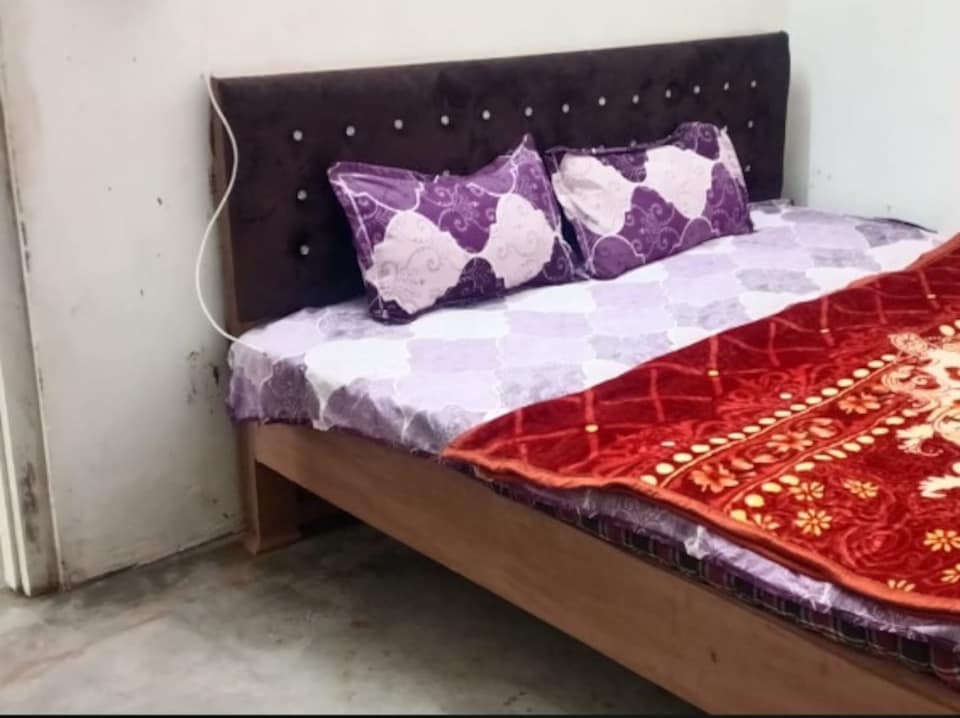 SPOT ON R K CLASSIC, Sitapur, Sitapur