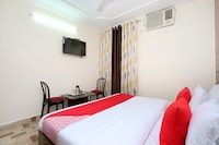 OYO Hotel Star Palace