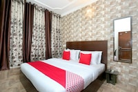 OYO Hotel Star Palace