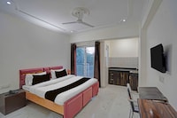 Townhouse Chhatarpur Metro Station Delhi