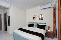 Super Townhouse Chhatarpur Metro Station Delhi