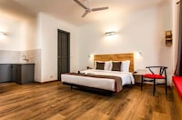 Townhouse Chhatarpur Metro Station Delhi