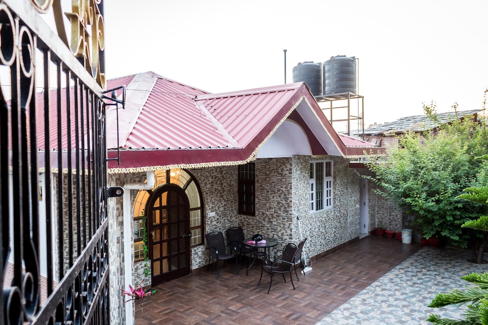 OYO Home 13701 Exotic 3 BHK, Dharamshala, Dharamshala